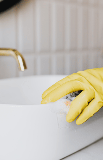 bond back cleaning bathroom
